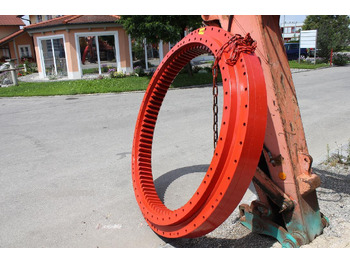 Slewing ring