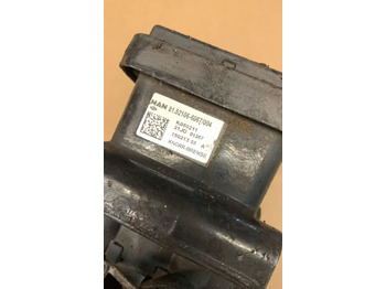 Brake valve for Truck MODULATOR EBS MAN EURO 6 81.52106-6067; K050211: picture 2 Brake valve for Truck MODULATOR EBS MAN EURO 6 81.52106-6067; K050211: picture 2