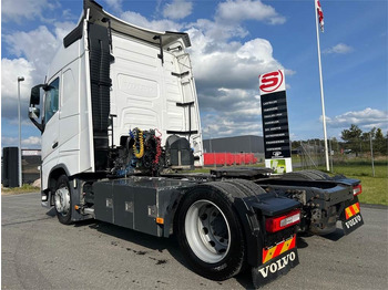Tractor unit Volvo FH460 4x2 x-low mega: picture 2