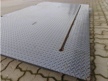 Tail lift Zepro Z150-135MA liftplade: picture 2 Tail lift Zepro Z150-135MA liftplade: picture 2