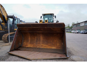 Wheel loader CAT 982M UUDET RENKAAT: picture 3