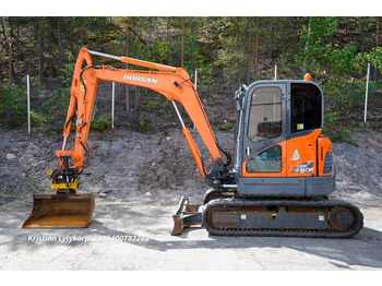 Mini excavator DOOSAN DX60