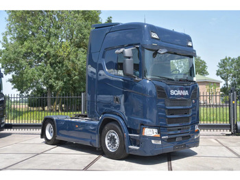 Tractor unit SCANIA S 450
