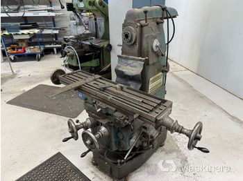 Milling machine