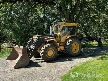 Backhoe loader VOLVO