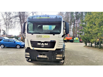 Tipper MAN TGS 32.400 8X4 BB: picture 2