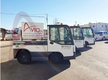 Baggage tractor STILL