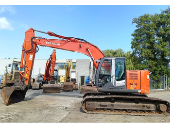 Crawler excavator Hitachi ZX 225 US LC-3 rups graafmachine bagger excavator: picture 1