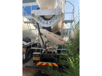 Concrete mixer truck XCMG Official G12V China 12 Cubic Used Concrete Mixer Truck with Good Price: picture 5