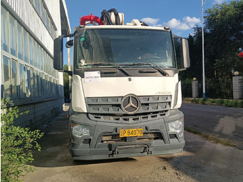 Concrete pump truck XCMG Official Schwing Concrete Pump HB58V 58m Mobile Hydraulic Used Concrete Pump Truck For Sale: picture 2