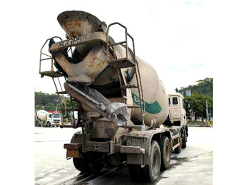 Concrete mixer truck XCMG Official Used Concrete Mixer Truck HOWO G4802D 12m³ Cement Mixer Truck Price: picture 3