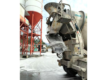 Concrete mixer truck XCMG Official Used Concrete Mixer Truck HOWO G4802D 12m³ Cement Mixer Truck Price: picture 2
