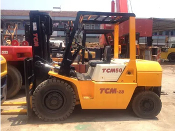 Diesel forklift TCM