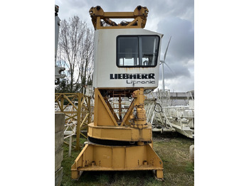 Tower crane LIEBHERR