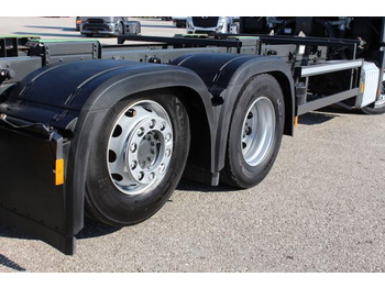 Container transporter/ Swap body truck Mercedes-Benz Actros 2545: picture 5