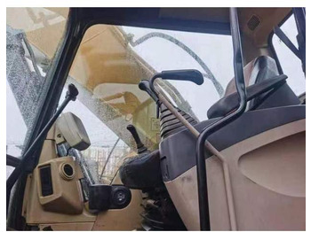 Crawler excavator 2020 Caterpillar 330D: picture 5