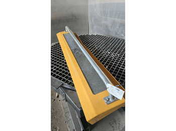 Hood LIEBHERR