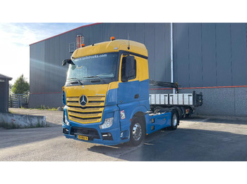 Tractor unit MERCEDES-BENZ Actros 1943