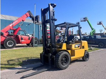 Diesel forklift Caterpillar DP40K2: picture 3