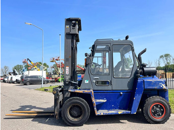 Diesel forklift Caterpillar DP70: picture 2
