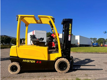 Electric forklift Hyster J2.5XN: picture 2