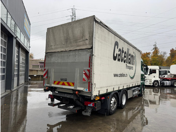 Curtainsider truck MAN TGX 26.480 6x2: picture 5