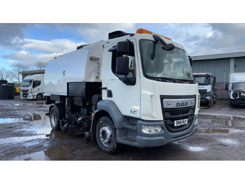 Road sweeper DAF LF 220
