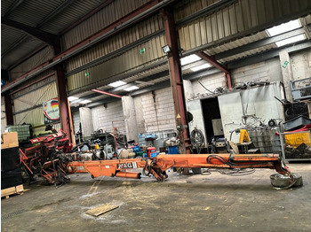 Loader crane