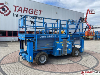 Scissor lift GENIE