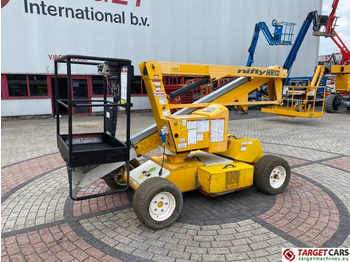 Articulated boom NIFTYLIFT
