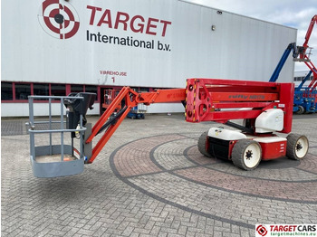 Articulated boom NIFTYLIFT