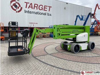 Articulated boom NIFTYLIFT