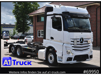 Container transporter/ Swap body truck MERCEDES-BENZ