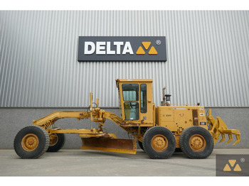 Grader CATERPILLAR