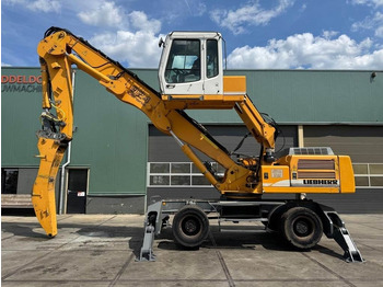 Waste/ Industry handler LIEBHERR A 924