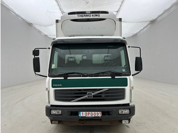 Refrigerator truck Volvo FL 220: picture 2