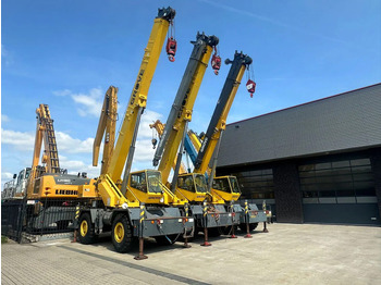 Rough terrain crane GROVE