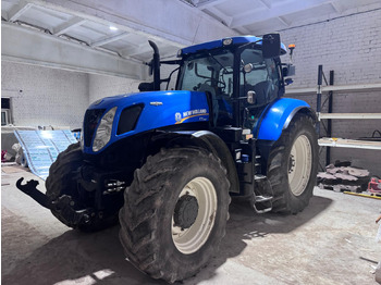 Farm tractor NEW HOLLAND T7