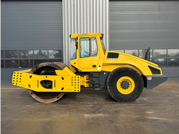 Roller BOMAG