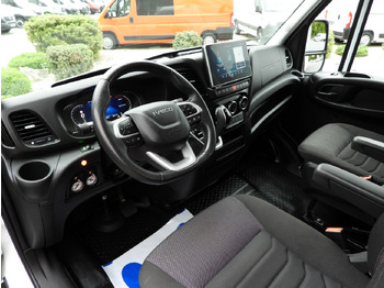 Box van IVECO DAILY 35S18 BOX HI-MATIC LIFT 8 PALLETS CRUISE CONTROL NAVIGATION LED LIGHTS PNEUMATICS AUTOMATIC TRANSMISSION HI-MATIC AIR CONDITIONING  180HP: picture 2 Box van IVECO DAILY 35S18 BOX HI-MATIC LIFT 8 PALLETS CRUISE CONTROL NAVIGATION LED LIGHTS PNEUMATICS AUTOMATIC TRANSMISSION HI-MATIC AIR CONDITIONING  180HP: picture 2
