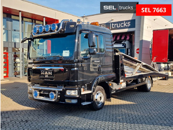 Autotransporter truck MAN TGL 8.220