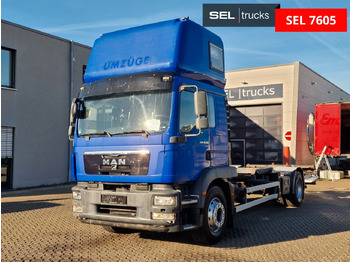Container transporter/ Swap body truck MAN TGM 18.340