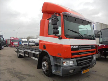 Box truck DAF CF 180: picture 3