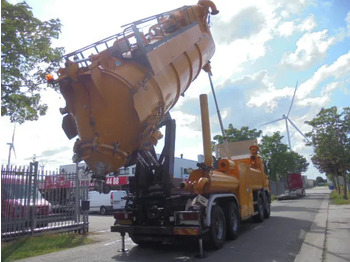Vacuum truck Mercedes-Benz Actros 4141K MEGA VAC: picture 3