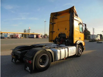Tractor unit Mercedes-Benz Actros 1840: picture 4