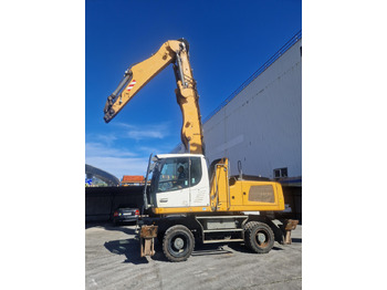 Waste/ Industry handler LIEBHERR LH 30 M
