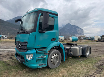 Tractor unit MERCEDES-BENZ Antos