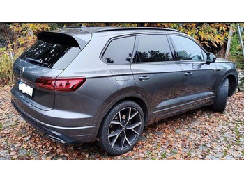 Car Volkswagen Touareg 3.0 TDi R-line 4-motion: picture 2