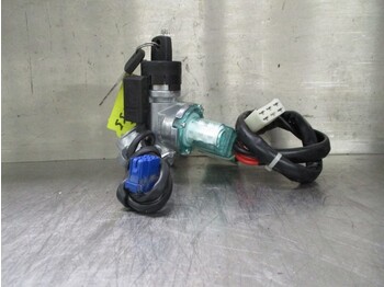 Electrical system Mercedes-Benz A 943 460 00 04 CONTACTSLOT EURO 5: picture 2