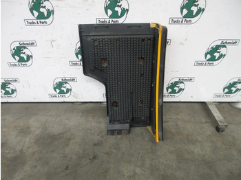 Cab and interior for Truck Mercedes-Benz A 960 881 34 03 // A 960 881 73 03 BENZ 2542 SPATBORD DEEL EURO 6 RECHTS: picture 4